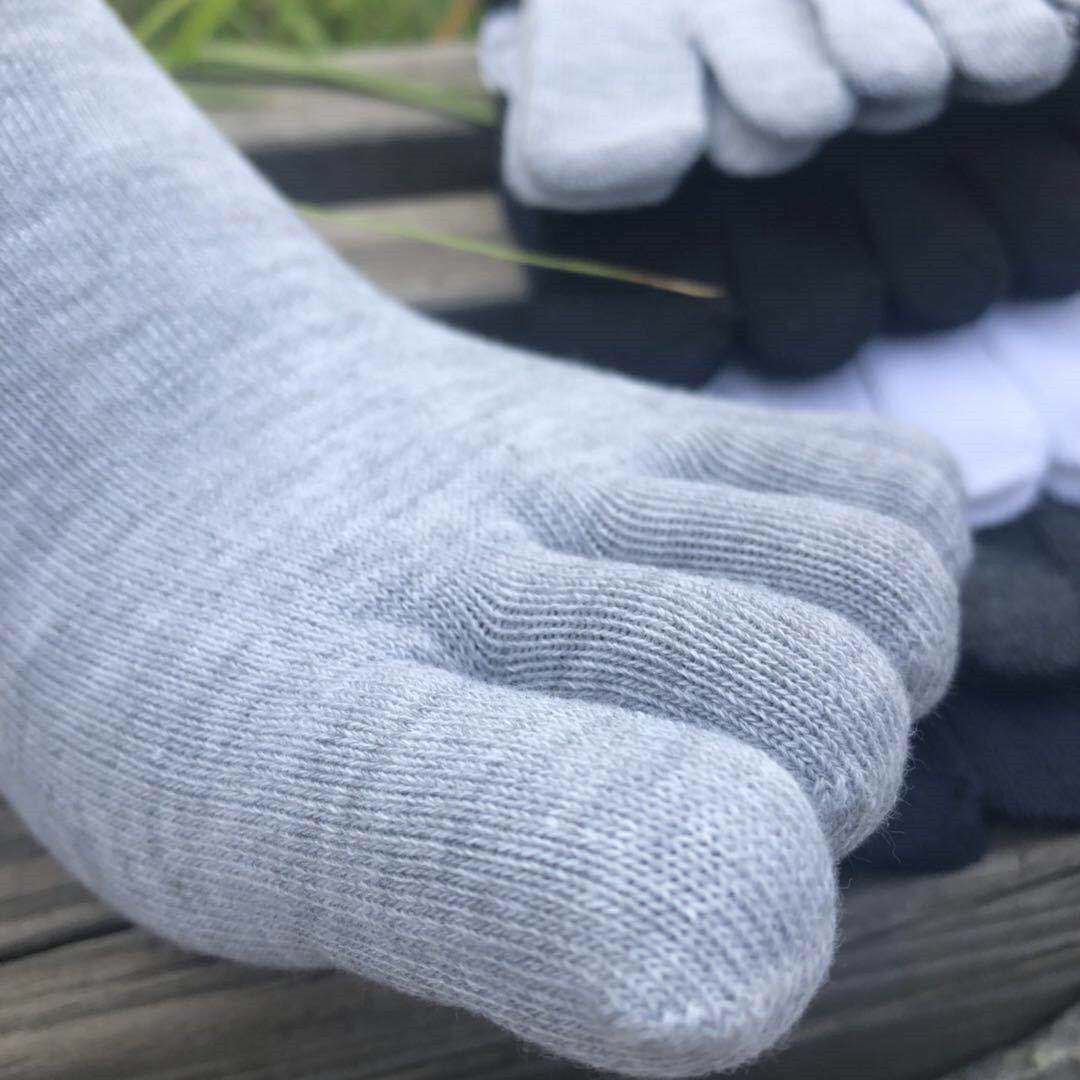 Fabulous Five Finger Fun Socks for Men  

Step into sock paradise with our Fabulous Five Finger Fun Socks for Men! These whimsical wonders cradle each toe in a plush embrace, battling blisters with every step. Made from a dreamy blend of 78% acrylic and