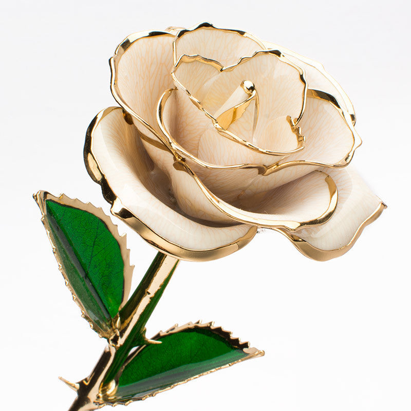 Radiant Romance: Dazzling 24K Gold-Plated Rose in a Charming Gift Box – Perfect for Celebrating Life’s Sweet Moments!