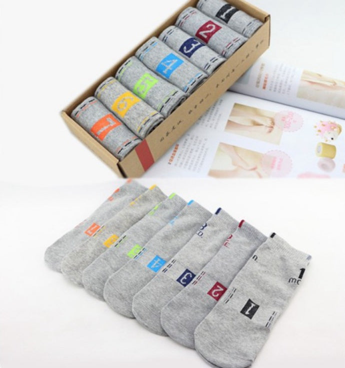 Charming Couples' Cotton Sports Socks: A Playful Pair for Every Day of Love